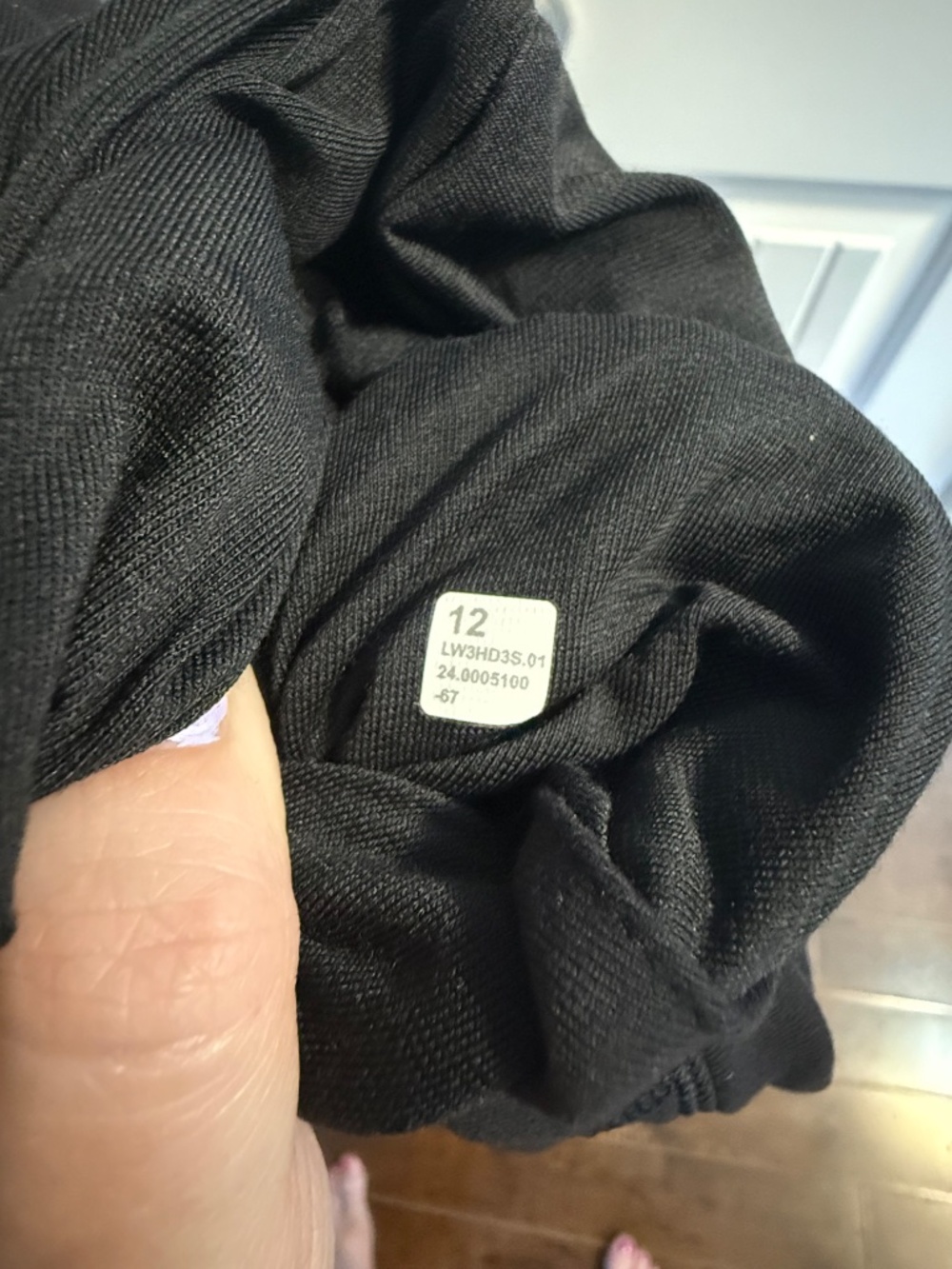 Define Lululemon jacket - Picture 5 of 7